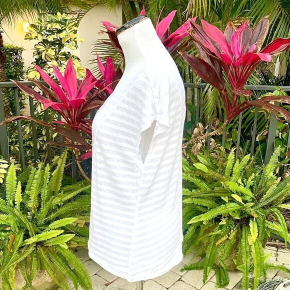 🍍3/$15🍍 BCBGeneration Shadow Stripe Tee - Picture 3 of 6